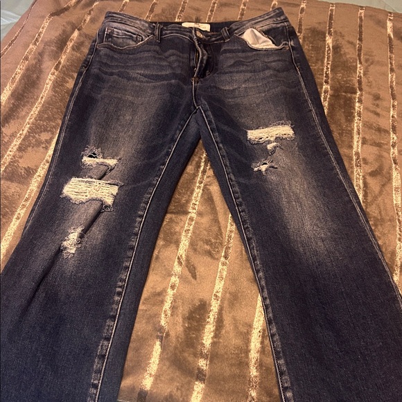 Distressed High Rise Risen Jeans - Picture 7 of 7